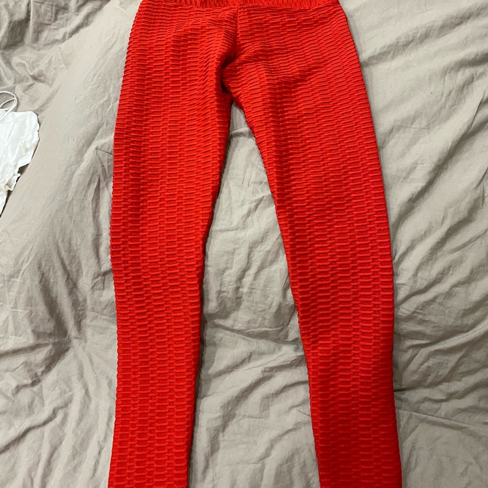 Booty sculpting leggings